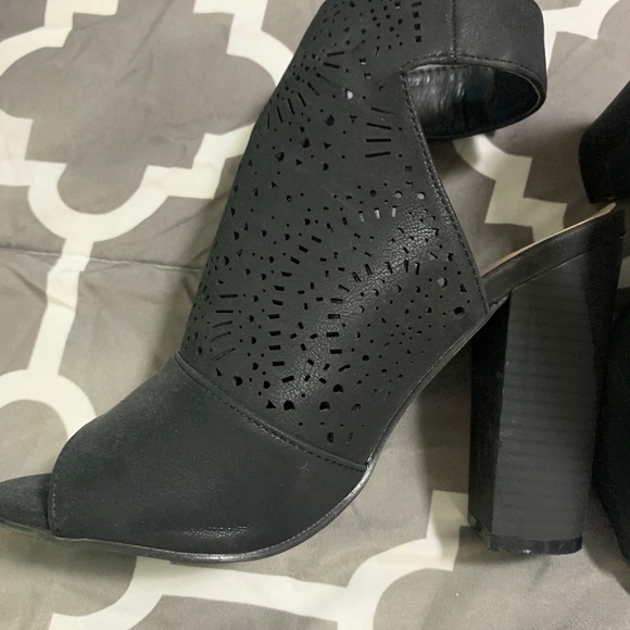 Shoedazzle peep toe heels - Picture 4 of 4